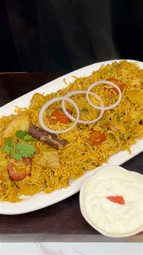 Veg Pulao ASMR Cooking || #shorts #food #pulao #asmrkitchenfood #streetfood #cooking #asmr #viral