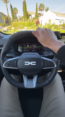 2024 Dacia Duster – Interior Quality Check & ASMR Experience 🔊