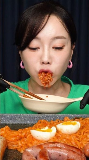 로제 신라면 ?!!!!🌶️Korean Noodles Ramen With Sausage Mukbang ASMR Ssoyoung