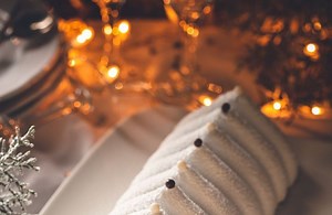 9 idées pour sublimer une bûche de Noël - Elle à Table