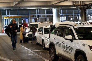 Are taxis cool again? At Logan Airport, there are signs of a rebound. - The Boston Globe