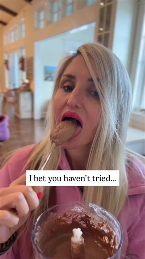 Viral Keto Whipped Cottage Cheese Having a hard time hitting your protein goals?? I’ve got you covered! This high protein whipped cottage cheese hack tastes like dessert but doesn’t spike your insulin. In fact it delivers healthy fats and protein to stabilize blood sugars and fuel your metabolism and your muscles and keep you full for hours. It’s literally life changing! Save this for later! Follow me for more amazing high protein recipes. Comment “whipped” below and I will send you the full rec