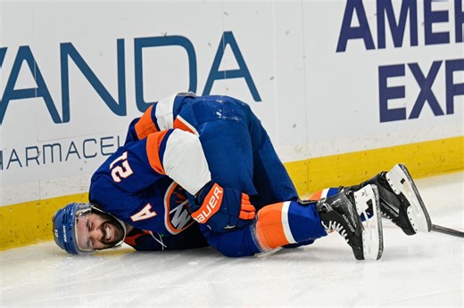 Kyle Palmieri out for season with torn ACL in crushing Islanders injury blow