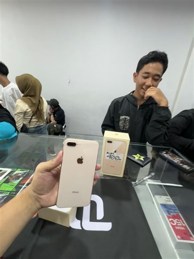 Smartphone Hemat: iPhone 8 Plus dan XR untuk Semeton