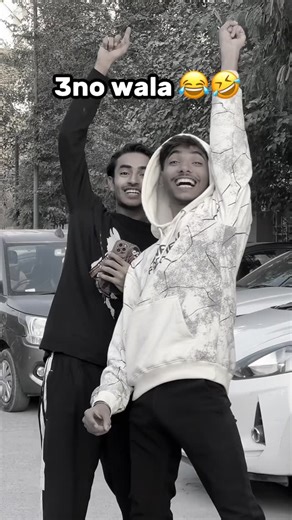 Md Samim on Instagram: "Share your friends 😂🤣.. @sam__.dl . . . . . #reels #reelsinstagram #viral #viralreels #explore #trending #funnyreels #funny #comedy #dosti #friendship #yaari #instagood #instadaily #samkegunde"