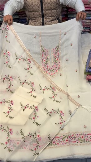 Namdev Silk Store on Instagram: "Kashmir work thread work 🫶🫶🫶🫶🫶🫶👌"