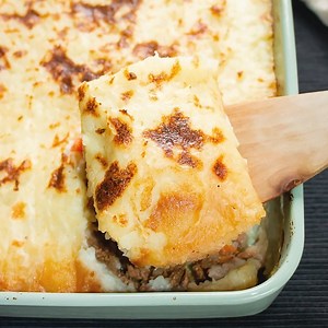 Shepherd's pie with Ground Beef RECIPE https://www.masalaherb.com/shepherds-pie/ | Masala Herb