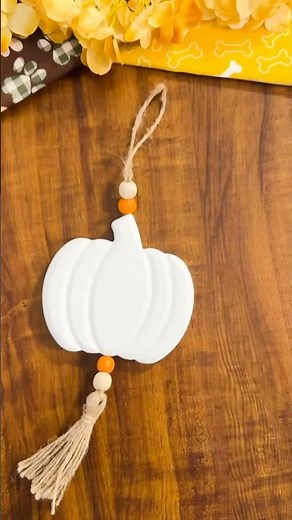 Dollar Tree Fall Pumpkin 🎃🍂 Easy Fabric Wall Hanging DIY!