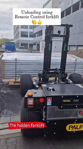 62K views · 131 reactions | Unloading using Remote Control forklift..The hidden forklift #forkiftoperator #forklift #highlighteveryone #fblifestyle #remotecontrol #Astig #trendingreelsvideo | Garry Portodo | Facebook