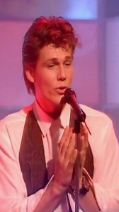 73K views · 11K reactions | a-ha - You Are the One  . . . . . #aha #pop #lyrics #anos80 #reels #tradução #nostalgia #musicaboa #tipografias #reelsviral #anos80saudades | Musiiicas | Facebook