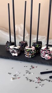 1.4K views | Let's make THE easiest Halloween Cake Pops with just 3 ingredients! 李 Our friend Sarah from @bake.works shows us just how simple it is to create these fun Halloween Cake Pops using Marshmallows, Compound Chocolate (Deco Melts), Sprinkles and our Black Cake Pop Sticks (which are just 65p!) Perfect to try with the kids this Spooky Season! Shop now  https://bit.ly/48YdDaM | The Cake Decorating Company | Facebook