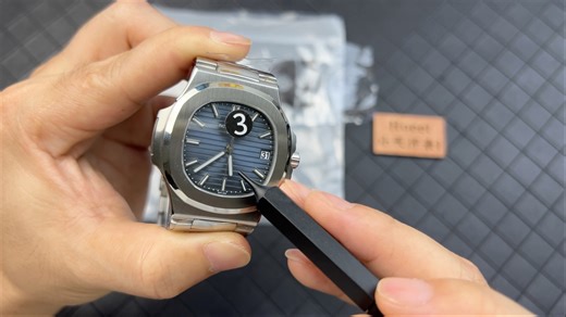 鉴赏D对比5711无卡度优缺点是什么？