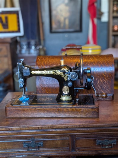 Singer 28K Antique Hand Crank Sewing Machine - Bentwood Case and Attachments - Etsy