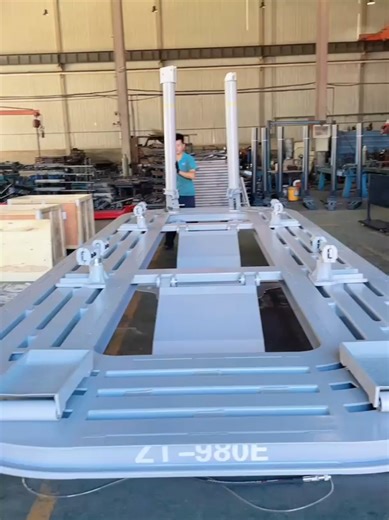 High-end car frame machine with vertical and parallel lifting style. #autorepair #framemachine #carbench #garageequipment #automotiveequipment #vehiclerepairs #fyi #vehiclerepair #autorepairs #framerack #benchrack