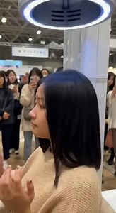 INSANE AI salon tech in action. Watch hair transform instantly with next-gen beauty technology. This is Visual Tech Glow and this is the future everyone is watching. #VisualTechGlow, #AIHair, #HairTransformation, #FutureTech, #SalonTech, #ViralTech, #Satisfying, #BeautyTok, #TechTok, #FYP | Visual Tech Glow