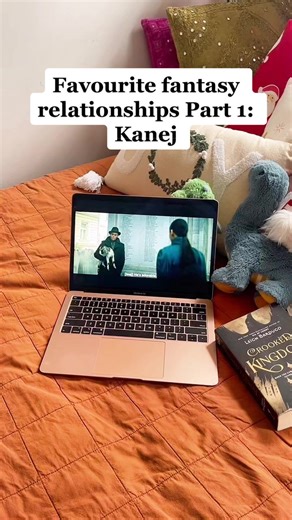 Favourite fantasy relationships part 1 | Kaz and Inej’s love story is the most heartbreaking, honest, and beautiful ones I have ever read. They understand each other so well and are both ao broken and are slowly opening up to heal. The slow burn romance is just to die for 🔪 🦯 #kanej #kanejedit #kazandinej #sixofcrows #crookedkingdom #leighbardugo #leighbardugobooks #fantasyrelationship #bestfantasyromances #fantasycouples #fantasy #fantasybooks #fantasybooktok #booktok #booktoker #kazbrekker #
