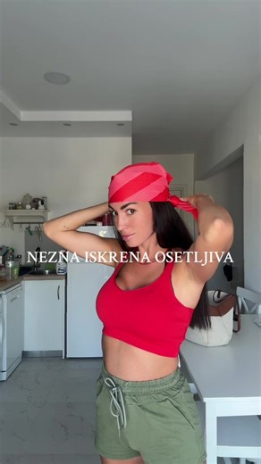 Ispod površine jedne device: Prijateljstvo bez maski