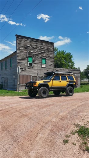 Established in 1886, this little town was named after the dried up creek it sits on. Back in the day, it was a "fair creek", but has since gone dry. Starting up as a stage coach stop, it quickly became a cattle shipping town, due to the railroad that came by. The town has been home to a post office since 1887, and has roughly 60 folks still living there. These days, the area is known for the unique rock formations found there. These little gems are specific to this area, so much so they are name