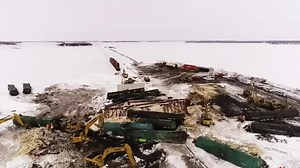 Train carrying toxic chemicals derails in North Dakota