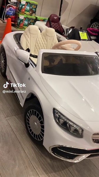 Mercedes Maybach 12 V🥰 12V Maybach Big Dreams, small wheels : Maybach kids Ride-on Car. Gift your child this beautiful 12V Mercedes Maybach kids ride-on car. Available in Red ❤️, Black 🖤, Pink 🩷, White 🤍 colors. Features: Runs on 12V 💥 Parent remote control 🎮 LED lights ✨ Upgraded tires for shock absorption 💪 In-built music 🎶, USB and AUX port 😀 Two speed setting🚀 Please give us a call at 📞 562-633-5555‼️ We are located in Lakewood center mall, 90712 ‼️‼️ Pick up in Lakewood Center On