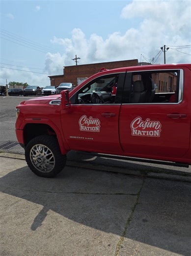 Cajun Nation x The Cajun Greek. @The Cajun Greek Great Day at the Bear Festival and Cajun Greek Cast Iron Cookoff in Franklin, Louisiana along the Cajun Coast❗️ #CajunNation #CajunHeat #CajunCoast #CajunSugar #GeauxGetTheRedCan @theredcanman @Home Chef Zo.Cajun Nation CEO @CAJUN NATION