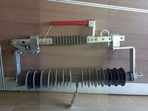 35KV防风型隔离式熔断器 FGRW FGRW2 FGRW3-40.5/400 630A