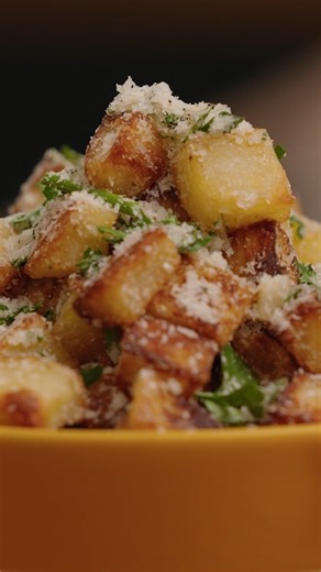 90K views · 1.5K reactions | My first ever viral recipe...✨ CRISPY CUBES ✨ | Poppy Cooks | Facebook