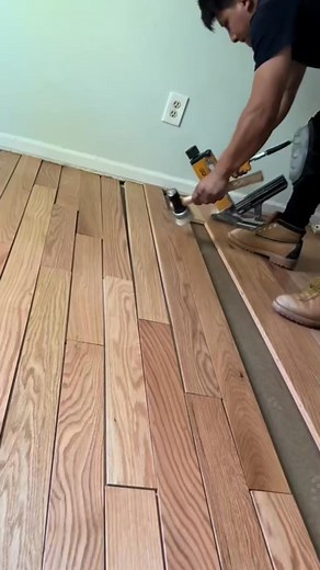 Colocación de piso de madera #pisodemadera #construction #tips #ideas #Pisos | Construcciones Machín