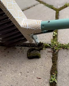 2.9M views · 1.8K reactions | Garden patio gaps cleaner | Magic Hands Creations | Facebook