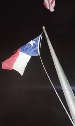 FROZEN FLAG: A Texas flag flying high has frozen over near Texas Motor Speedway as freezing precipitation begins to fall across the metroplex. LATEST INFO: bit.ly/3Hw6aBK Video: Chris Knowles | FOX 4 News