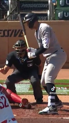 Aaron Judge was pinch hit for in the 6th inning of today's game. Yankees announced he left with right lower leg tightness.