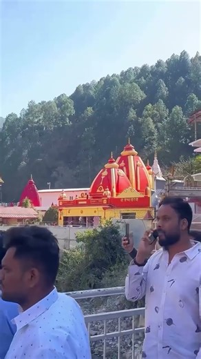 kainchidham darsan #neemkarolibaba #kainchidham #motivation #shortsfeed #youtubeshorts #ytshort #ram