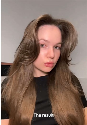 Love this process 🤍 Used Tigi bed head spray and Color wow extra strength dream coat #hairtutorial #blowout #hairtok #colorwow #dreamcoat