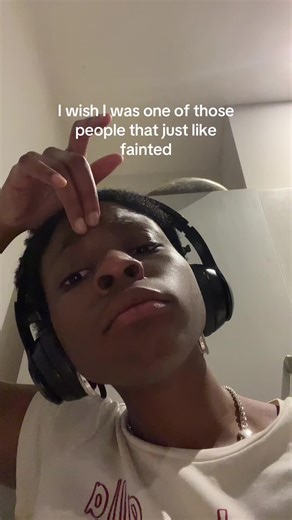 Not for any serious or harmful medical reason but you know #faint #fyp #relatable? (Edit: just realised making yourself faint is (probably) a form of sh)