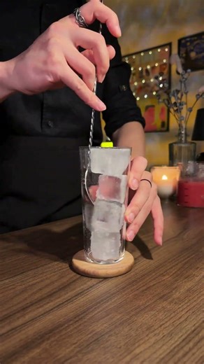 Aesthetic Jasmine Gin Cocktail #cocktail #drinkrecipes #drink #bartender #mixology #shorts