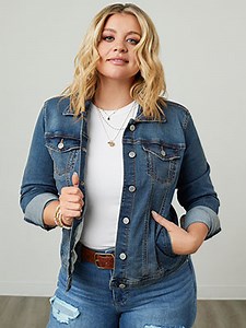 Hottest Celebrity Pics This Week Of Jan. 24-30: Lauren Alaina & More