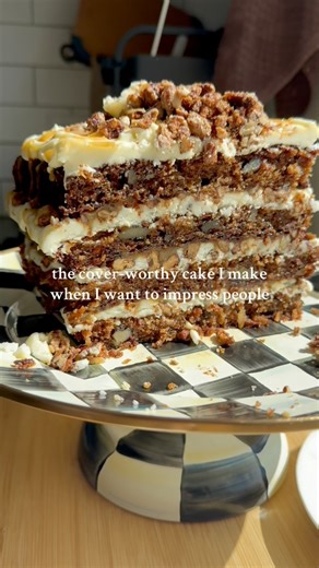This layered carrot cake recipe was originally on the cover of Southern Living! Recipe: https://www.thepancakeprincess.com/carrot-cake-with-candied-pecans/ | The Pancake Princess
