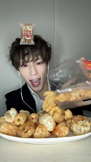 Ăn kẹo Việt Nam!!