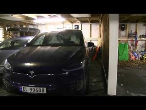 Opening falcon wing doors in tight garage