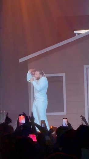 Kevin Gates performs 2 Phones