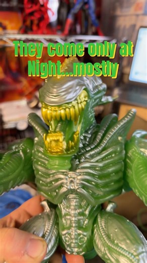 Mondo Aliens - Mantis Alien Soft Vinyl Figure - Acid Blood