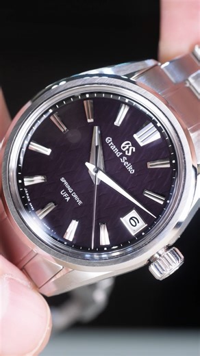 Elegant Watch & Jewelry | 延續超高精準度，再現自然美學。Grand Seiko Evolution 9系列SLGB005腕錶，以秋分節氣為題，捕捉信州霜雪森林破曉時刻，「紫霜曙光」的錶殼以Ever Brilliant... | Instagram