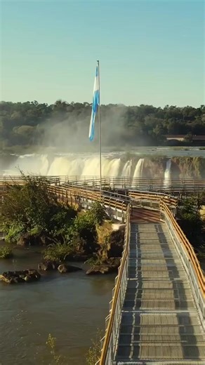 La belleza de las Cataratas del Iguazú ❤️ 📍Argentina | Respira Argentina