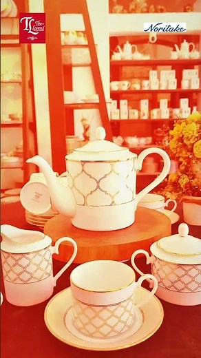 1728- 17 Pcs Tea Set