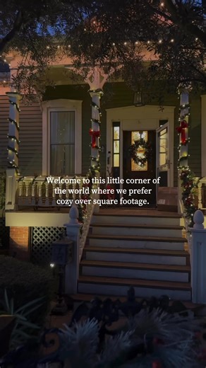 I invite you to slow down, light a candle, and curl up on the couch with a warm blanket. Take a deep breath and stay awhile in this little corner of the world — a place filled with cozy moments, feel-good inspiration, and everyday charm ❤️ #CozyHome #SlowLiving #SimpleJoys #CottageVibes #HomeSweetHome #victorianhome #cottagecoreaesthetic | Rosie's Corner