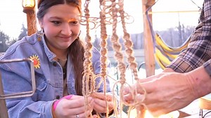 17K views · 287 reactions | Macrame vs Crochet plant hangers (part 9) #crochet #macrame | Holly Auna | Facebook