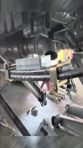 Installing Spacers on the Leaf Springs - Dropping the diff onto the Leaf Springs - Short