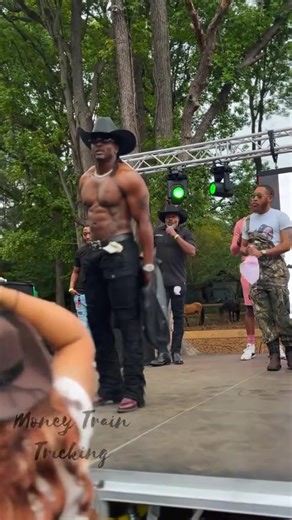 Descubre 'Money Train' de Raphael Ratliff