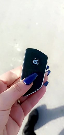 Unlocking Audi: Key Fob Features and Car Startup