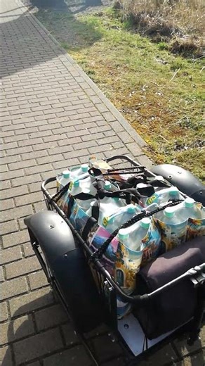 Shopping with the e-bike and cargo trailer – beautiful weather again! #cargotrailer #mtb #ebike